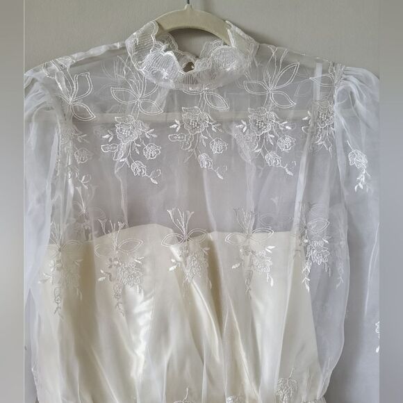 Vintage Lace Formal Long Sleeve Dress - Picture 8 of 11